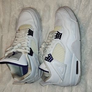 Air Jordan 4 Retro